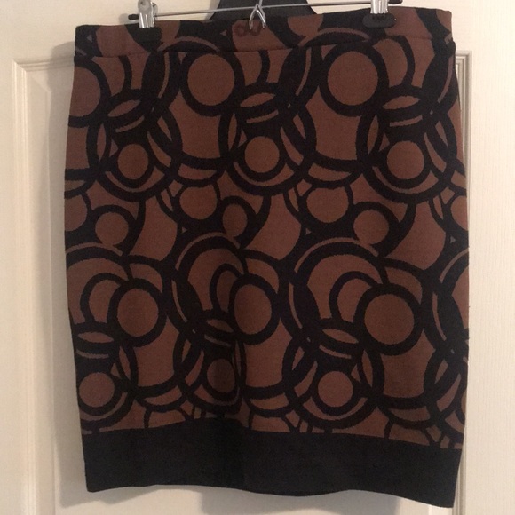 Pencil Skirt - Picture 3 of 4